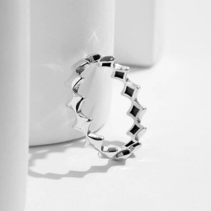 Star Motif Textured Linked Band Ring in 925 Sterling Silver