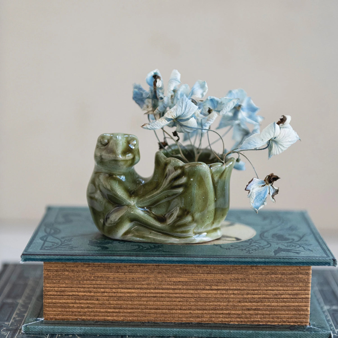 Vases, Faux Flowers & Stems